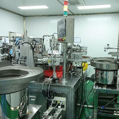 Ein guter Preis. Infusion Peel Foil Cap Montage-Maschine Automatische Flaschenverschlussmaschine Online