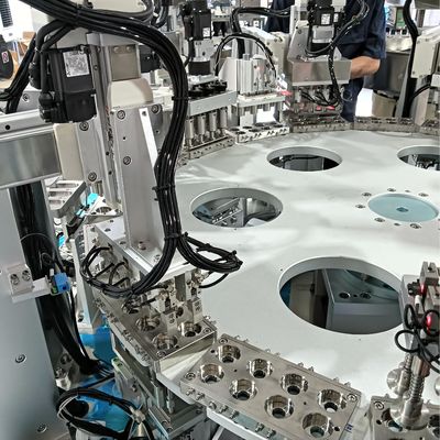 Ein guter Preis. Index Motion 8-fach automatisierte Milchverschluss-Montagemaschine Stabiler Betrieb Genaue Positionierung Online