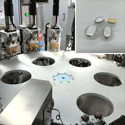 Ein guter Preis. Automatische Montage-Maschine für Infusionsfilmkappen mit automatischem Formen-Punchmechanismus hohe Effizienz Online