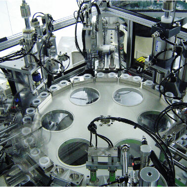 Ein guter Preis. Automatische Euro-Cap-Montage-Maschine mit PLC-Steuerungs-Servomotor für Hochgeschwindigkeits-Infusionskappen-Montage 4500-22000/h Online