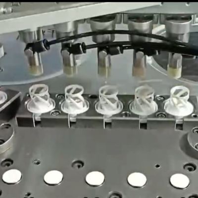 Automatische Trockenmittelkappen-Montagemaschine für Medizinprodukte