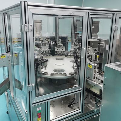 Ein guter Preis. Die von Servo-Ausrüstung angetriebene Füllmaschine mit Trocknerkappe hat eine hohe Betriebsgeschwindigkeit und ist nicht leicht zu beschädigen Online