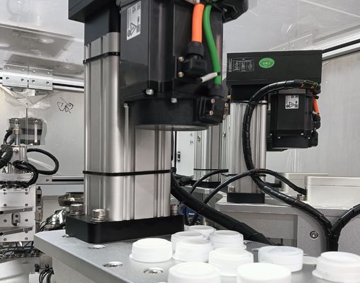 Ein guter Preis. Aufbereitungsmaschine für Trocknungsmittelkappen für pharmazeutische und Gesundheitsprodukte Online