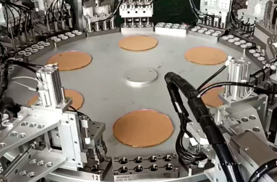 Ein guter Preis. Maschine zur Montage von Euro-Kappen aus Edelstahl für Plastik IV-Infusionsbeutel und -flaschen ISO- und GMP-konform Online