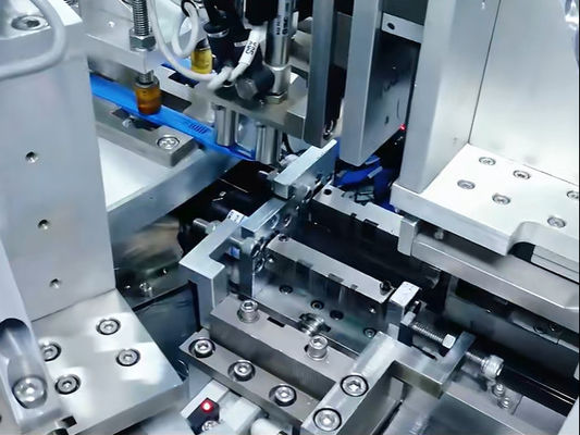 Ein guter Preis. Automatische Montage-Maschine für Einweg-Scalpels Karussellbetrieb aus Edelstahl Online
