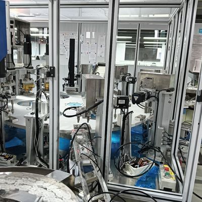 Ein guter Preis. Automatisierte Ultraschallfilmdeckelschweißmaschine mit Prüfstation nach jeder Station zur Gewährleistung der Produktqualifizierungsrate Online