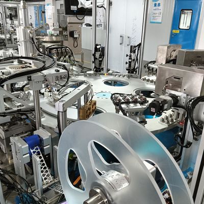 Ein guter Preis. Automatisierte Folienverschlussmaschine mit Druckdruckmechanismus Online