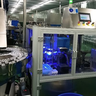 Präzisions-Bildinspektionsmaschine zur Erkennung von Oberflächenkratzern und Flecken auf Infusionskappen von Produkten