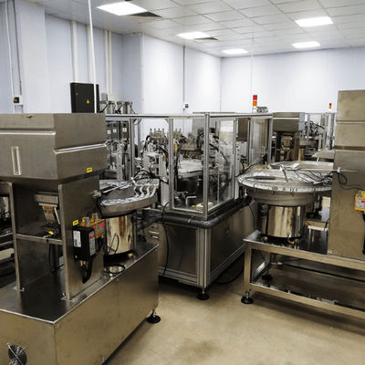 Ein guter Preis. Die Euro Cap Assembly Maschine wird für die automatische Montage von Verschlüssen für Kunststoff-Infusionsbeutel und -flaschen eingesetzt. Online