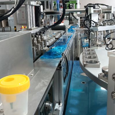 Ein guter Preis. Nicht-standardmäßige automatische Urinbechermontage, integrierte Etikettierungs- und Verpackungsmaschine, hohe Effizienz Online