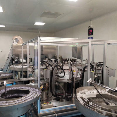 Ein guter Preis. Hochgeschwindigkeits-Euro-Verschluss-Montagemaschine für pharmazeutische Zwecke mit 14000 Verschlüssen pro Stunde und einem Verschlusshöhenbereich von 10-30 mm Online