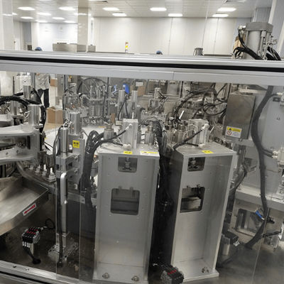 Ein guter Preis. High-Speed Euro Cap Assembly Machine with 3600-1400pcs/hr Production and 0.6-0.8MPa Air Pressure for Infusion Caps Online